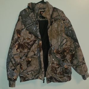Outfitters Ridge Heavy Weight Camo Jacket~Size XL